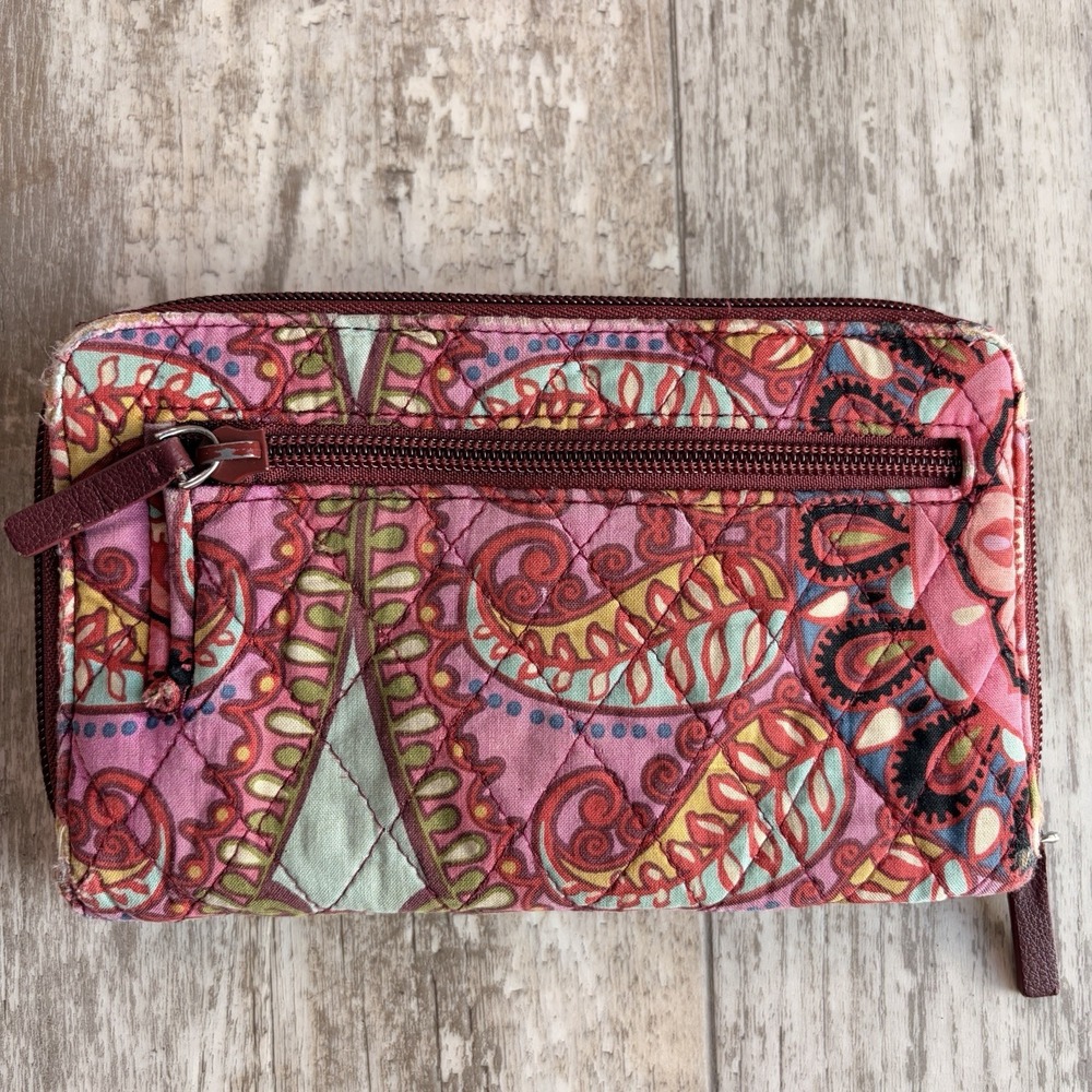 Vera Bradley RFID Turnlock Wallet in Cotton - Picture 7 of 16
